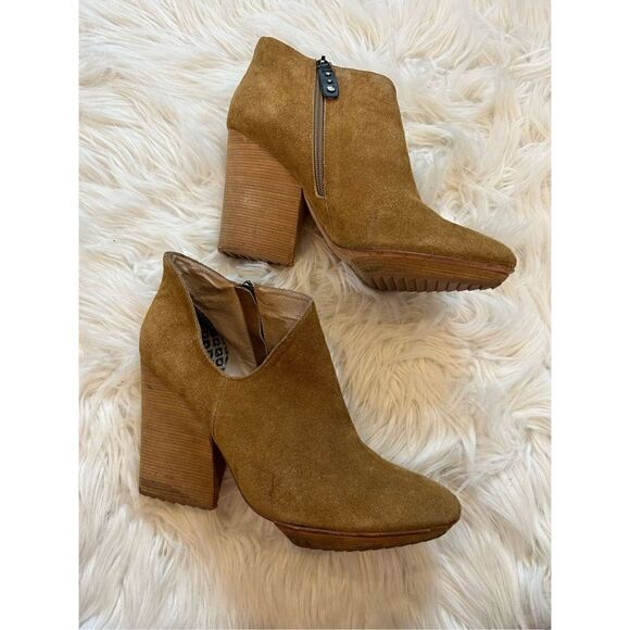 Matt Bernson Suede booties tan cut out ankle size 9.5 platform - Picture 2 of 8
